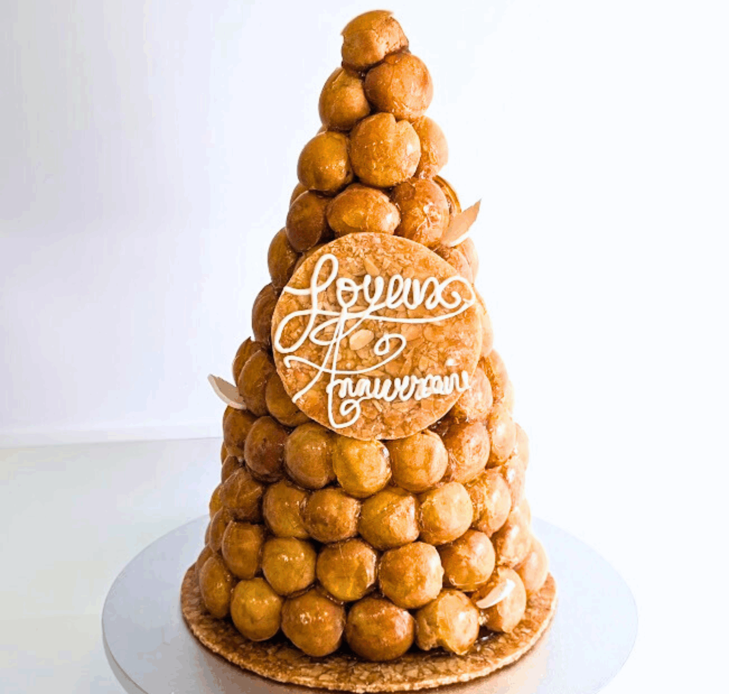 Croquembouche Papilles Patisserie Croquembouche<br />
Papilles Patisserie